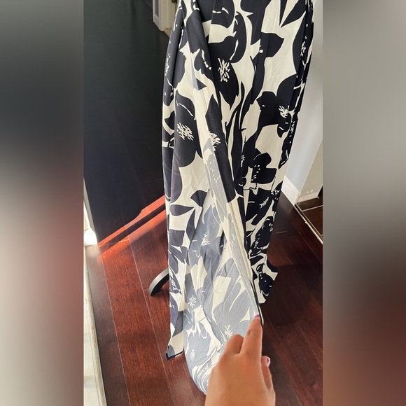 Beach/summer two piece (top & pants) - Picture 7 of 8